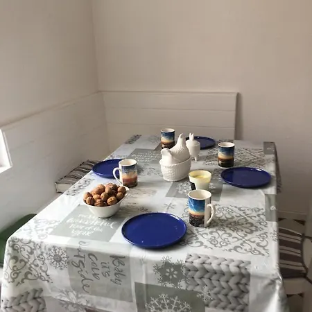 Chasa Sassalbo 住宿加早餐酒店 波斯基亚沃